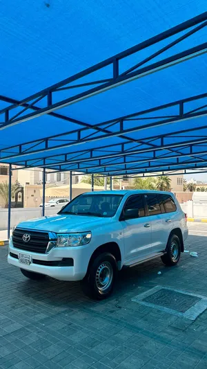 Used Toyota Land Cruiser in Kuwait City