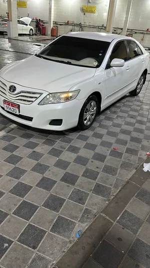 تويوتا كامري نظيف لقطة