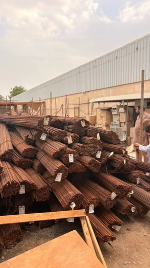Metal rods for roof of buildings