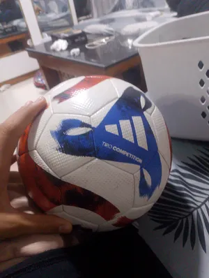 كرة قدم أديداس أصلية 100% (Adidas Tiro Competition - Size 5). معتمدة من الفيفا بختم FIFA Quality
