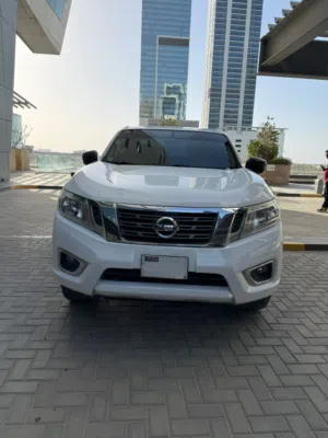 Nissan Navara SE 2020 model white