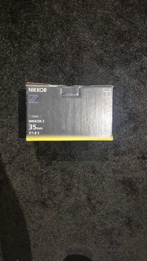 عدسه nikon