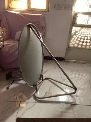 صحن ستلايت للبيع مع قاعدة
