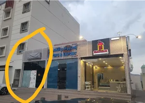 محل جميل للايجار في حي العين ب80