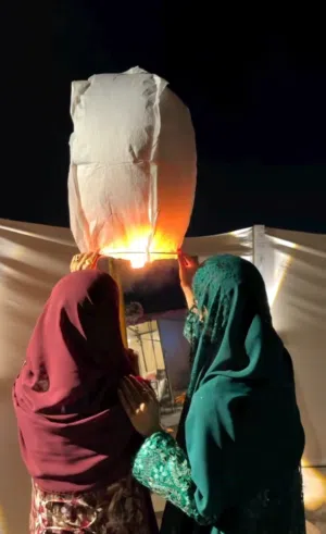 فوانيس طائرة