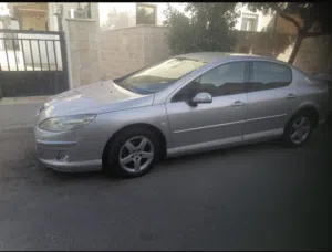 بيجو 407 موديل 2005 سيارة سيدان بحالة جيدة مع مواصفات أوروبية