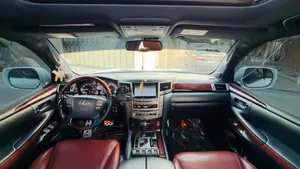 لكزس LX570 موديل 2015 – صبغ وكالة – للبيع في أبوظبي