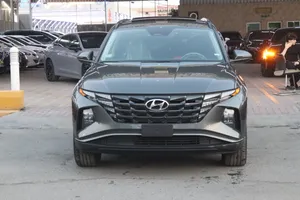 Hyundai Tucson limited 4 WD. 2023 فتحة سقف كاملة المواصفات.