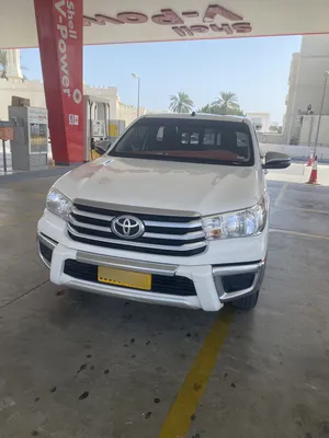 Used Toyota Hilux in Al Batinah