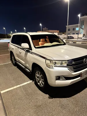 Used Toyota Land Cruiser in Abu Dhabi