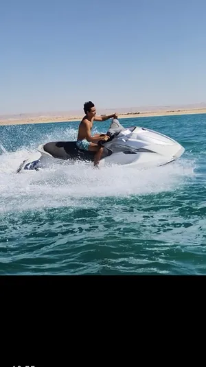 جيت سكي ياماها للبيع بحاله ممتازه 700 سي سي في راس سدر