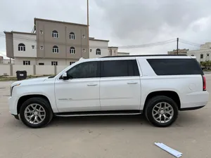 Used GMC Yukon in Dhofar