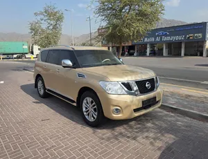 Dhs 27500/= 2012 Nissan Patrol LE Platinum قمه في النظافه - مسرفس بالكامل - بحالة ممتازة جداً