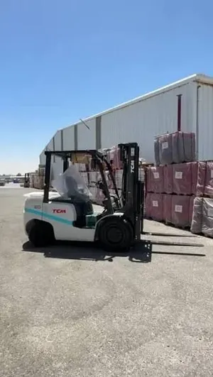 تاجير الرافعات الشوكيه بافضل الاسعار تحميل وتنزيل جميع انواع البضائع