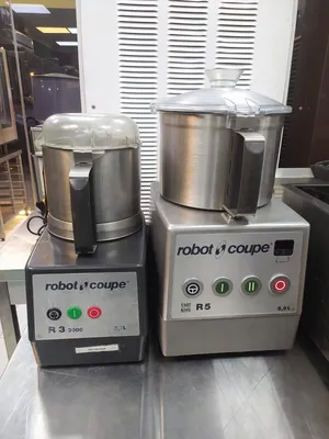 Table Top Cutter Mixer R5 G Size - 280 x 350 x 490 mm. Brand - Robot Coupe,