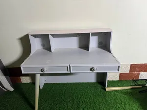 طاولة مذاكرة