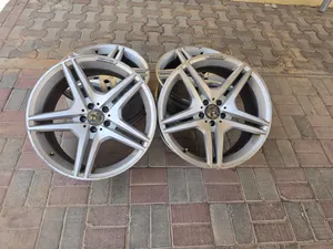 للبيع رنقات مرسيدس بانوراما 221 عرضين AMG