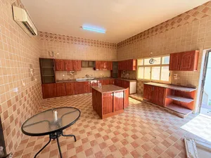100 m2 4 Bedrooms Villa for Rent in Al Ain Zakher