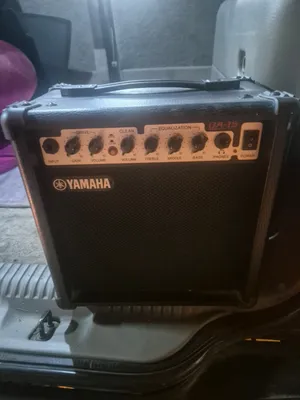 Yamaha GA15 guitar amp