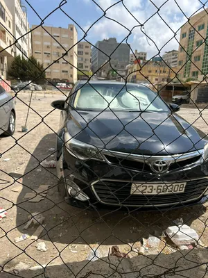 تويوتا أفالون للبيع