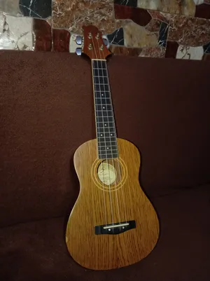 يوكاليلي أصلي Greg Bennett (Samick UK-60/NS) خشب بحالة ممتازة