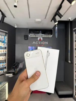 iPhone 17 Air 256gb/ بطارية 94  مستعمل بحالة الوكالة معه كرتونه كفالة الوكيل الرسمي لغاية شهر 11