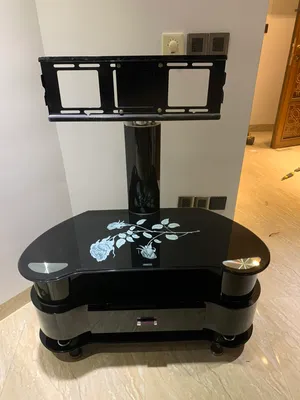 ميز شاشه محمل