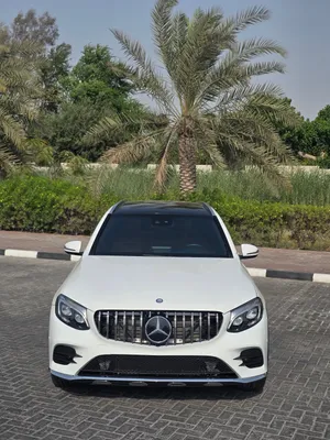 مرسيدس GLC 2017 خليجي بحاله ممتازة جدا معمول له سيرفس كامل بدون اي اعطال  بسعر فقط 46.000 الله يبارك