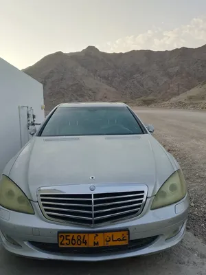 Used Mercedes Benz C-Class in Al Dakhiliya
