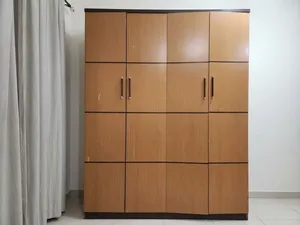 غرفة نوم كاملة بحالة ممتازة