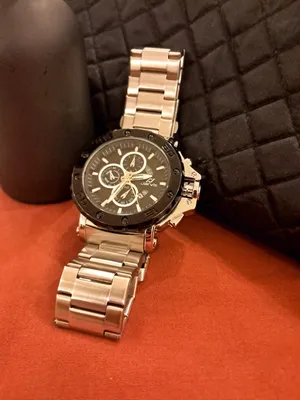 Luxurious Metallic Watches for sale in perfect condition for a stunning price.