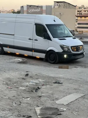 Used Mercedes Benz V-Class in Zarqa
