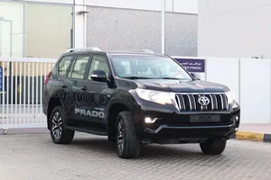 Toyota Prado 2023 GCC TXL 40000 KM   تويوتا برادو 2022 خليجي صبغ الوكاله بالكامل بدون اي حادث  ONLY