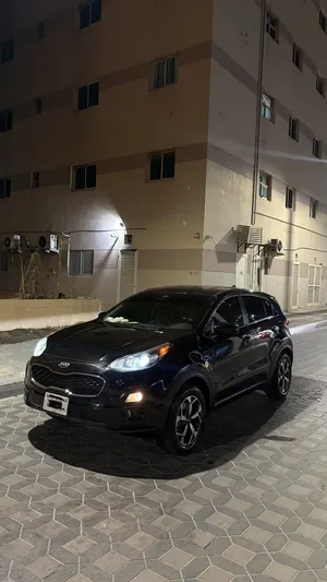كيا سبورتاج 2.0 بدون حوادث نضيفة جدا وما تشكي من شي معمولها سيرفس كامل وضمان قير ماكينا شاصي 2020