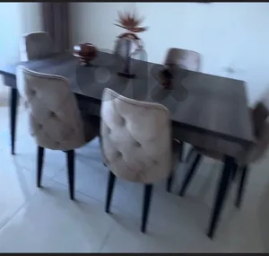 Dining table for sale