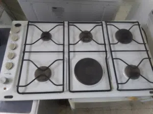 غاز بلت أن ويرلبول 90*60خمس عيون غاز واحدة على كهرباء