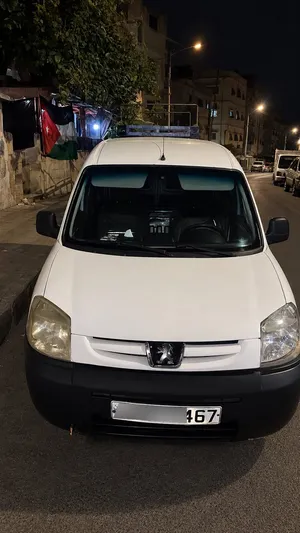 فإن بيجو موديل 2011 وكاله لا يشتكي اي اعطال ماتور اقتصادي جدا تواصل على الرقم استعمال شخصي ااااااااا