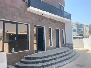 المشتري يحط سعر وسعر الفلل قابل للتفاوض توين فيلا للبيع في المعبيلة8