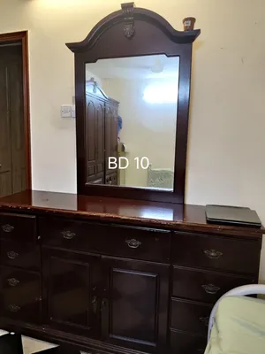 Dressing table