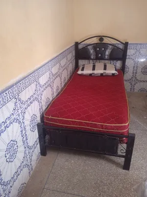 سرير فردي مع ماتلا