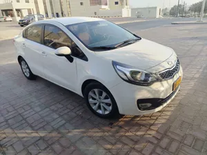 Excellent Kia Rio 2013 model for sale