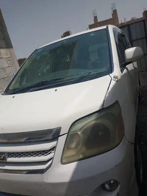 تويوتا نواها