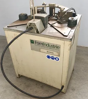 Aluminium corner crimping  and aluminum profile bending for sell. آلات تشكيل الألمنيوم للبيع.