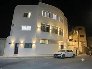 عماره. حجر