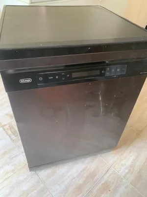 غسالة صحون ديلونكي De'Longhi بحالة جيدة، موديل WQP12-7635K SS، سعة كبيرة 14 طقم، مناسبة للعائلات وت