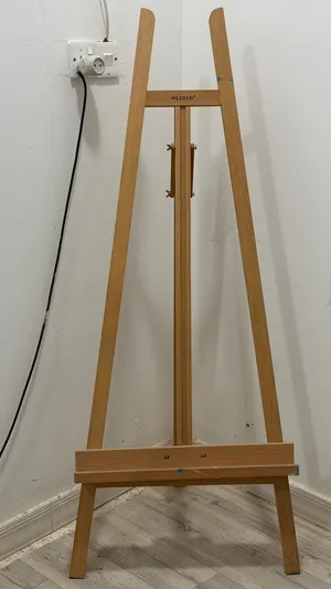ستاند رسم كبير للبيع
