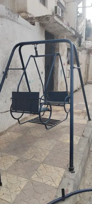 مرجيحه للبيع او بدل ع عصافير او ببغاء تسليم جبل المريخ قريب من وحدات