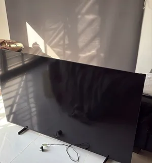 65 inch tv Qled like new
