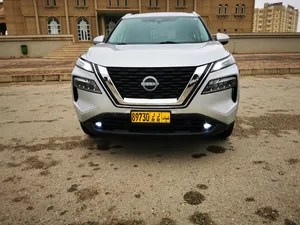 Used Nissan Rogue in Dhofar