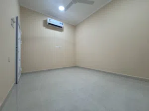 للإيجار شقة (جديدة )3 غرف مكيفة في منطقه مخيليف/For Rent flat 3BHK A/C including